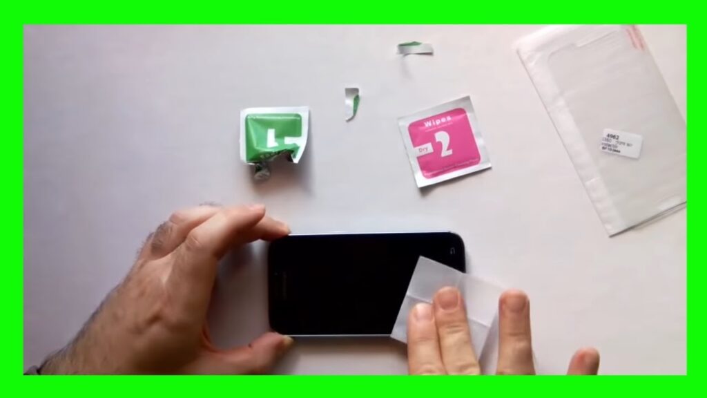 como colocar protector de pantalla a celular