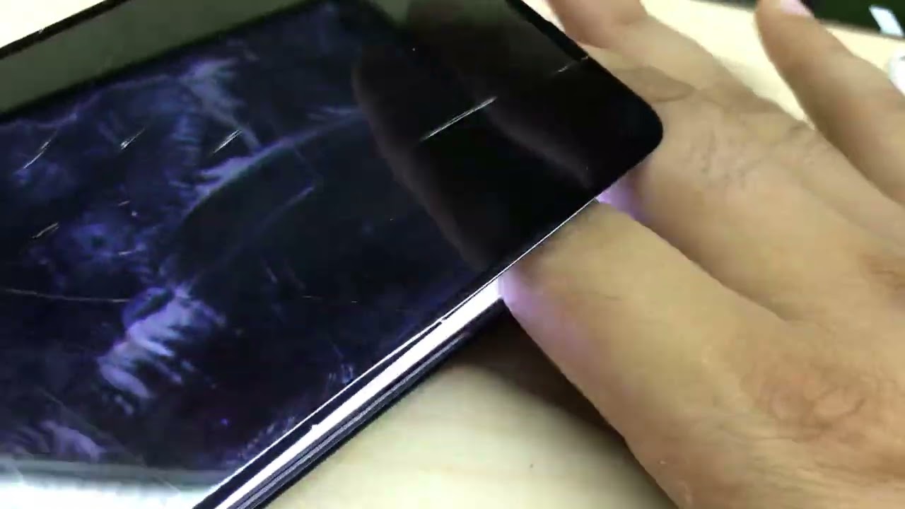 Cómo Reparar la Pantalla de un Celular con Tinta Regada: Guía Paso a