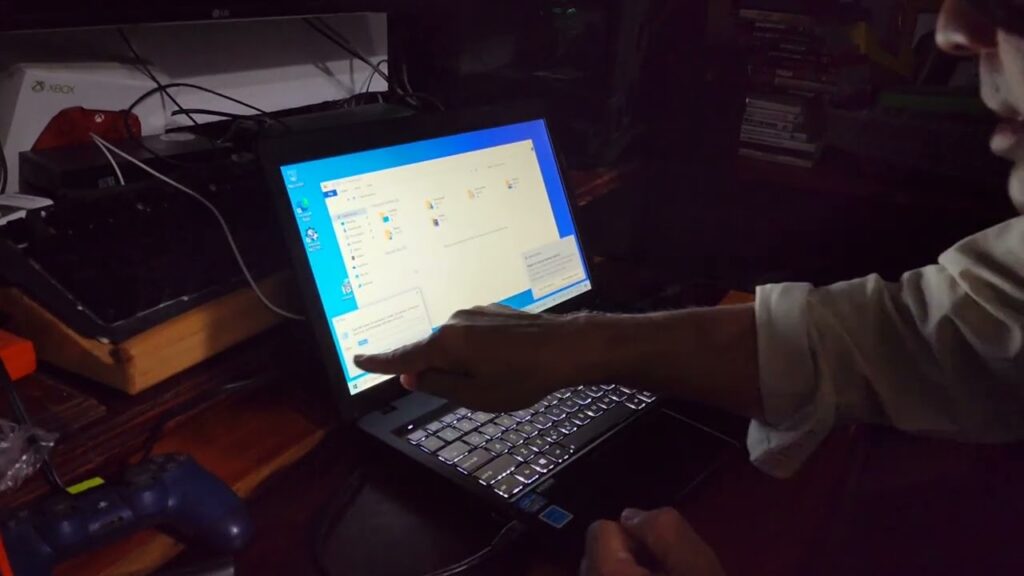 como saber marca y modelo de mi laptop