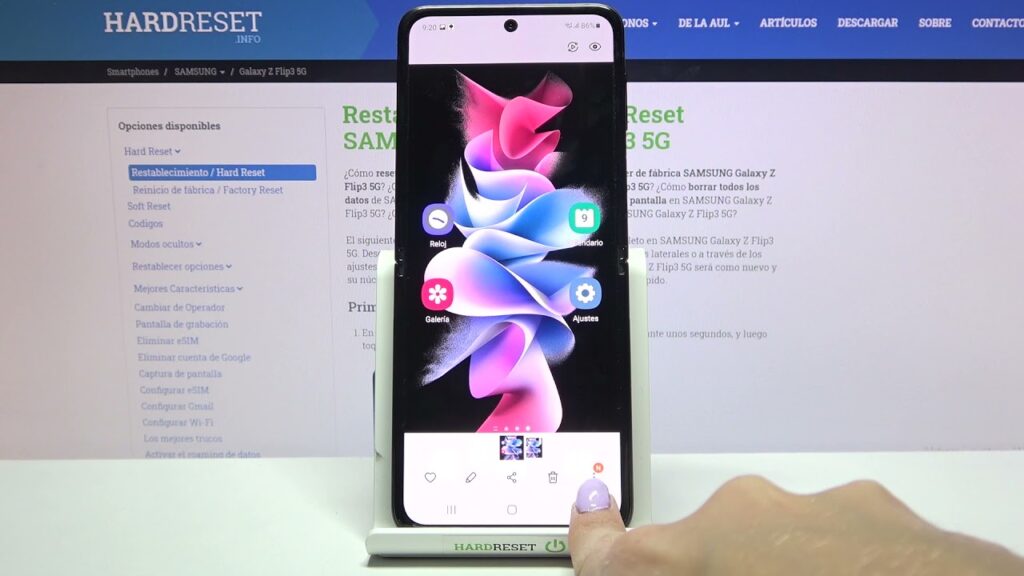 como tomar captura de pantalla en samsung z flip 3
