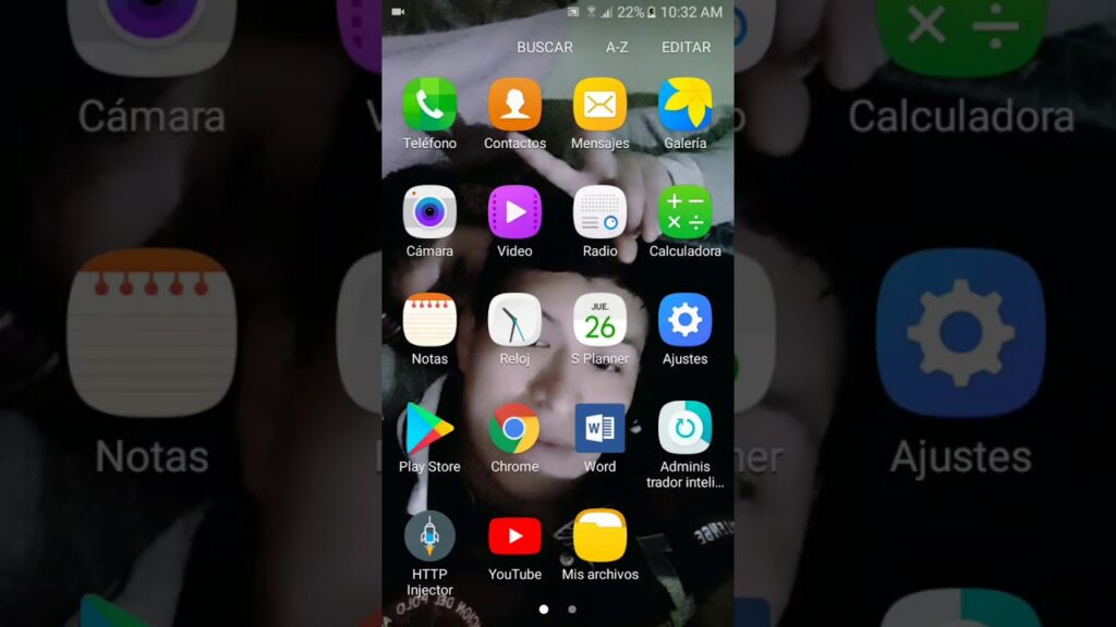 por que parpadea la pantalla de mi celular j7