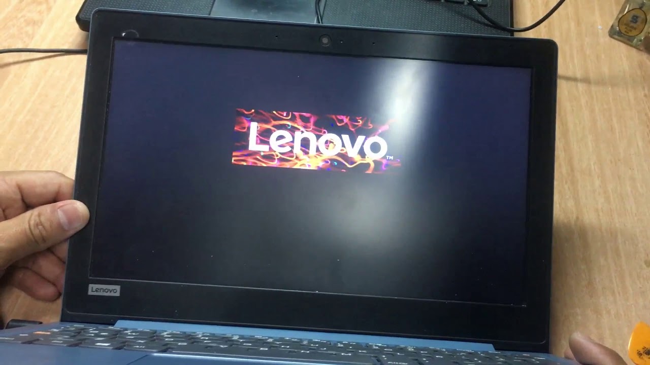Cómo Reparar una Tecla de Laptop que se Queda Pegada: Guía Paso a Paso